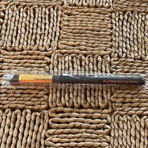 Estée Lauder Sculpting Shadow Brush New